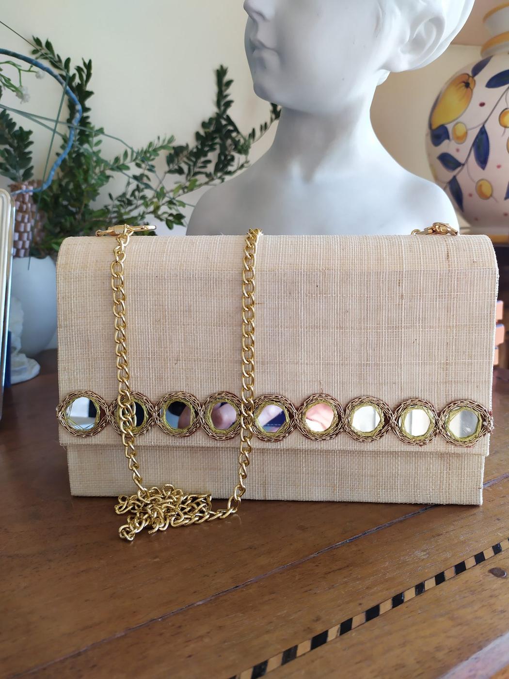 Pochette chaîne et strass