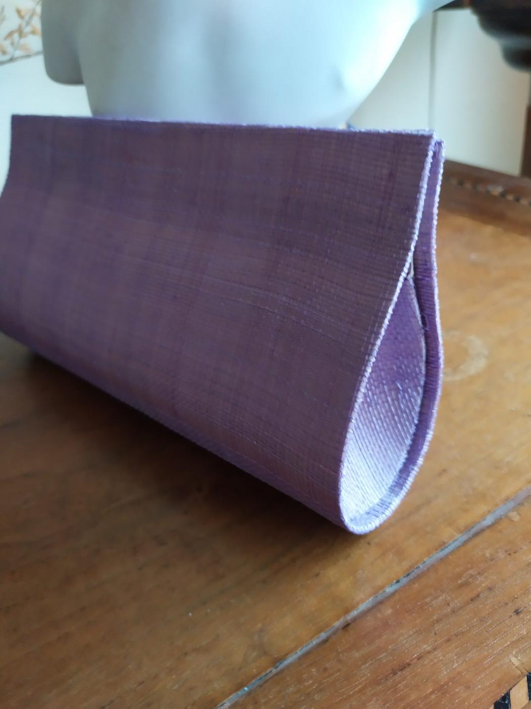 Pochette goutte mauve