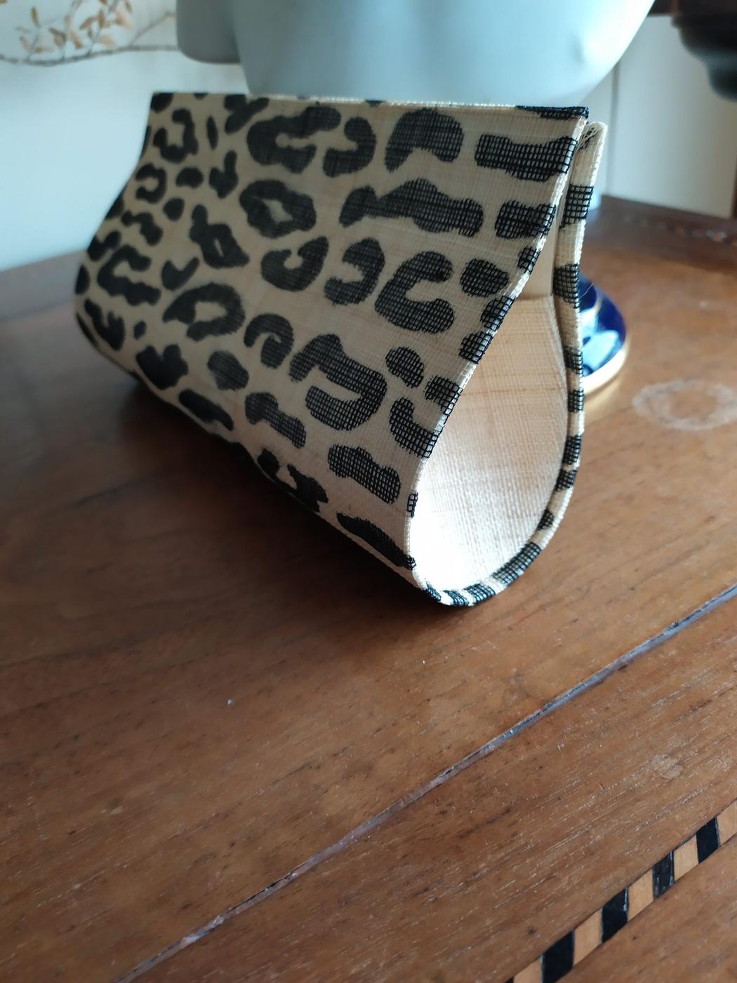 Pochette goutte imprimé léopard